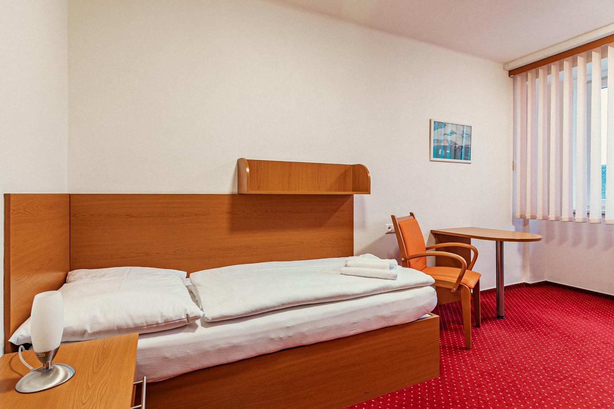 Hotel Garni Vsb Ostrava Extérieur photo